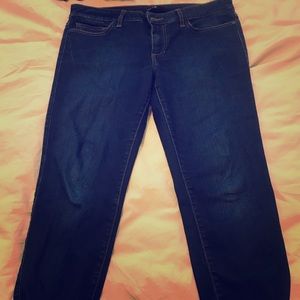 Women’s icon crop Joe Joe’s